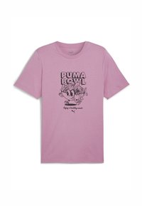 Helles rosa Baumwoll-T-Shirt mit einem Cartoon-Design, das den Text "PUMA BOWL" und "Genieße einen gesunden Snack" in Schwarz zeigt. Rundhalsausschnitt, kurze Ärmel.