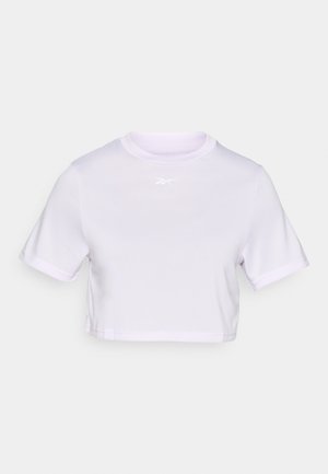 Top cropped em lavanda clara, mangas curtas, decote redondo. Feito de material liso e elástico. Apresenta um pequeno logotipo branco na frente.