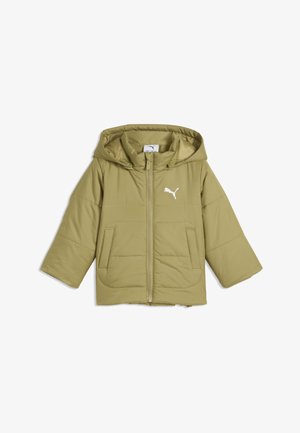 Olijfgroene gewatteerde jas met capuchon, ritssluiting aan de voorkant, twee zakken en wit Puma-logo op de linkerborst.