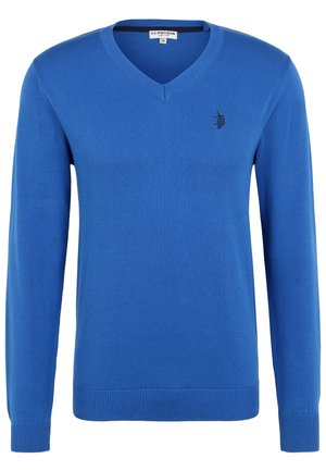 V-Ausschnitt Pullover in hellblau, aus einem weichen Strickmaterial gefertigt. Hat gerippte Bündchen und Saum sowie ein kleines besticktes Logo auf der Brust.
