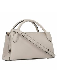 Hellgraue Lederhandtasche mit strukturiertem Design, ausgestattet mit zwei Griffen, einem verstellbaren Schultergurt und kontrastierenden schwarzen Stickakzenten.
