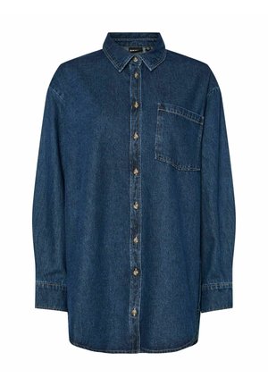 Donkerblauwe denim overhemd met knopen, voorzien van een klassieke kraag, lange mouwen, een patch pocket en contrasterende stiksels op de knopen.