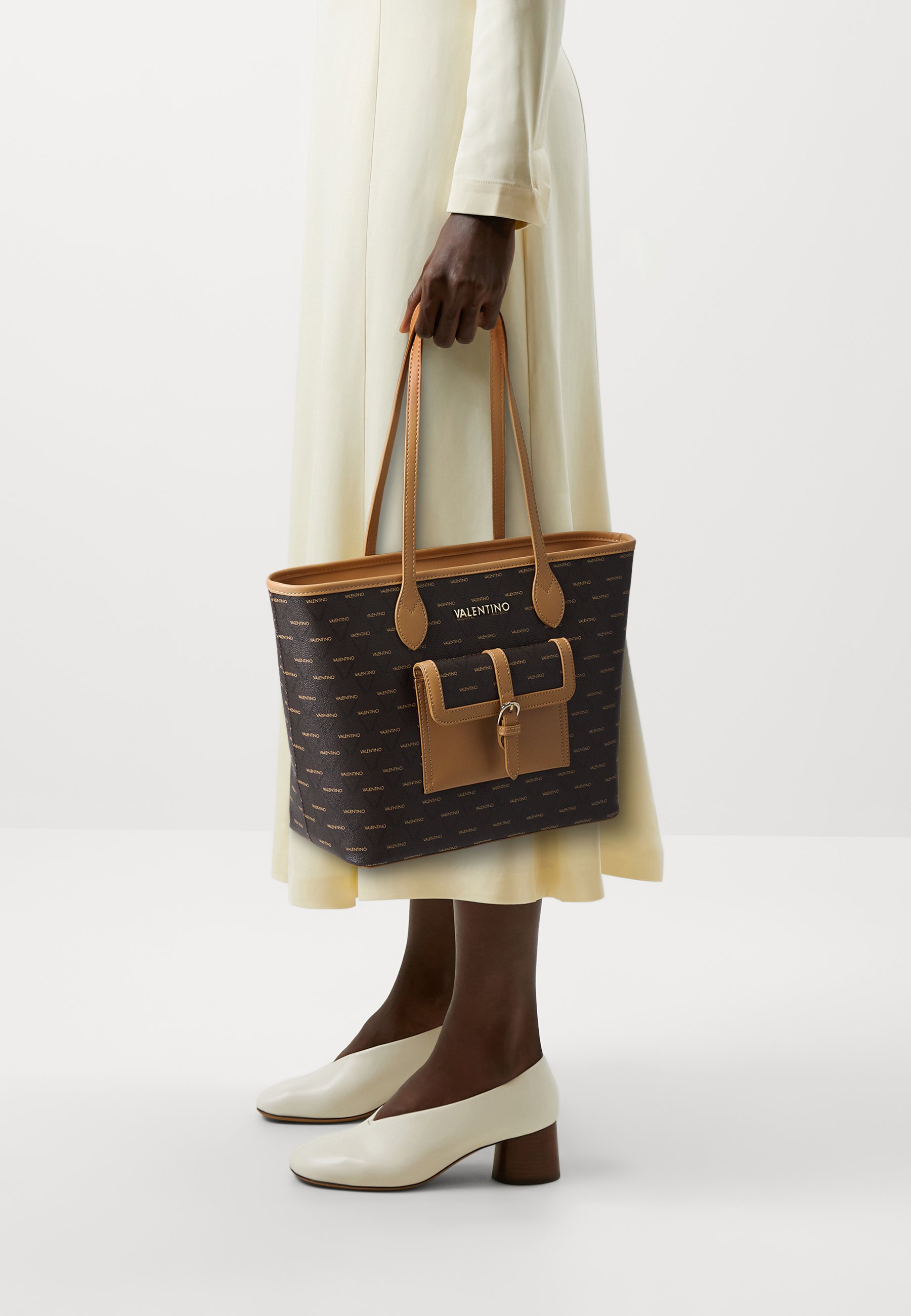 Bolsos Valentino Valentino .DUFFEL BAG 3KG-LIUTO ÚNICA PARA MUJER CUOIO/MULTICOLOR Bolso Valentino