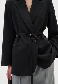 InWear NAXAIW BELT - Suknjič - black