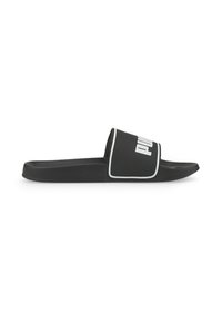 Sandale en caoutchouc noir avec une large sangle présentant un logo blanc et un bord contrastant. Semelle plate avec un design de bout arrondi.