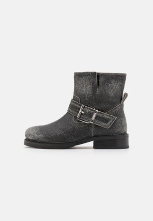 Cowboy-/Bikerstiefelette - black