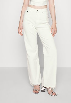 BROOKE WASH HEAVY  - Calças de ganga de perna direita - ecru