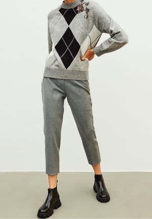 Pantalones - grey