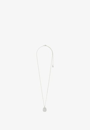 Silberne Halskette mit feiner Kette und einem strukturierten rechteckigen Anhänger, der mit einem Muster aus kleinen, klaren Steinen verziert ist. Abnehmbares Verschlussdetail.