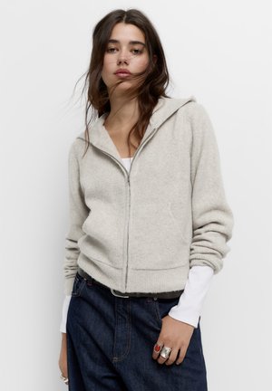 KNITTED ZIP-UP - HOODIE - Vesta na kopčanje - beige