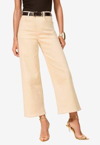 REGULAR FIT - WIDE  - Ravne kavbojke - ecru