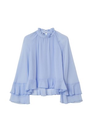 Blouse bleu clair en tissu transparent avec un col et un ourlet à volants, manches longues évasées et détails plissés.