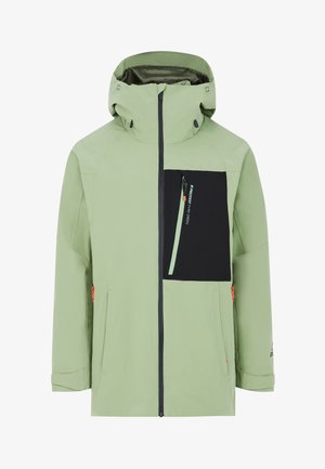 Lichtgroene waterdichte jas met een zwarte ritsborstzak, oranje accenten, verstelbare capuchon en ademend materiaal.