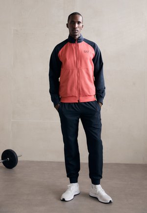 VENTUS7 SUIT - Survêtement - armani blue/mineral red