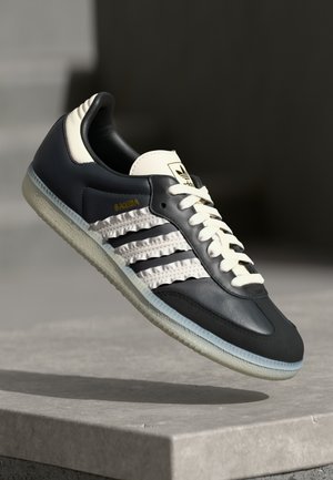 adidas Originals SAMBA OG - Sportbačiai - carbon/off white/core black