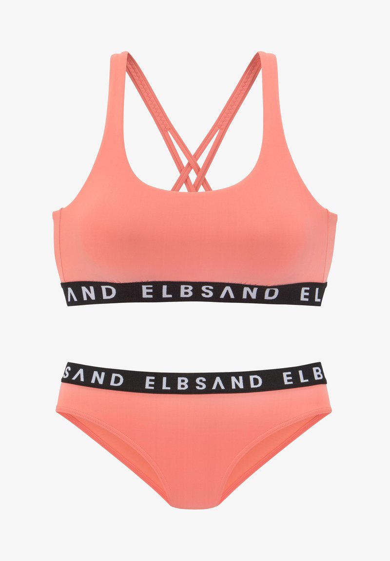 Set di bikini corallo con top a reggiseno sportivo caratterizzato da spalline incrociate e una ampia banda nera con il logo "ELBSAND". Materiale liscio e elasticizzato.