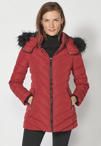 Neselectat, rojo red