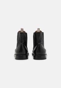 Cordwainer Stivaletti - black
