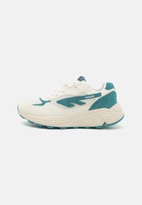 Unselected, gardenia/brittany blue/sea storm