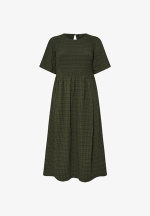 Olivengrünes, gerüschtes Kleid mit kurzen Ärmeln, runder Ausschnitt, Schlitz im Rücken und einem karierten Muster. Fällt bis zur Wade.