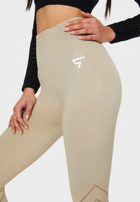 SQUATPROOF Punčochy - beige