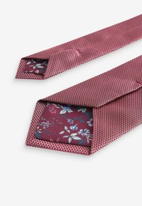 Next TEXTURED - Solmio - damson pink