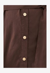 Unselected, chocolate