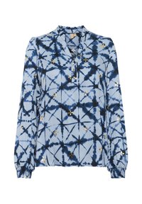 Modrá halenka s dlouhým rukávem a vzorem tie-dye, s tmavě modrými a zlatými akcenty, límečkem a knoflíkovou légou na výstřihu.