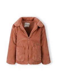 Rustrød faux fur jakke med krave, lynlås og to frontlommer. Blød tekstur og afslappet pasform.