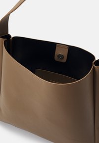 Vero Moda VMLANE  - Bevásárlótáska - tigers eye