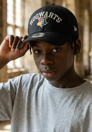 New Era, 9FORTY STRAPBACK   HOGWARTS HARRY POTTER UNISEX - Cap - black