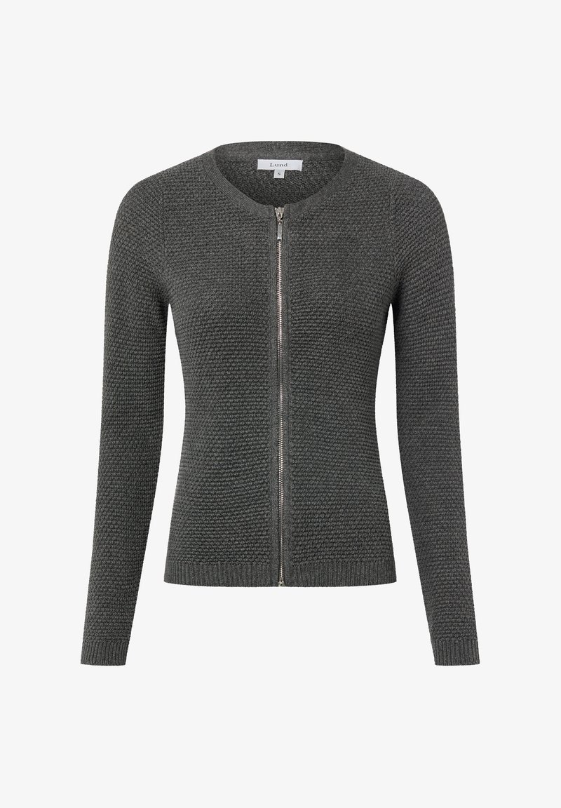 Gebreid grijs vest met een ronde hals en een volledige ritssluiting. Voorzien van een gestructureerde stof en aansluitende lange mouwen. Geribde zoom en manchetten.