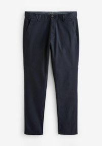 Marineblaue Chinos mit glatter Textur, ausgestattet mit einem Knopfverschluss, zwei frontalen Taschen und schmaler Passform.