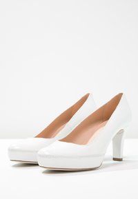 Unisa Bridal shoes - white