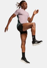 On PERFORMANCE - Sports T-shirts - mauve   lead