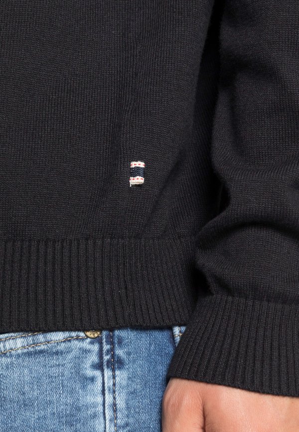 JJEBASIC V-NECK - Jumper4