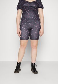 ONLY Curve ONCTHEA FEVER LIFECITY - Calções - black