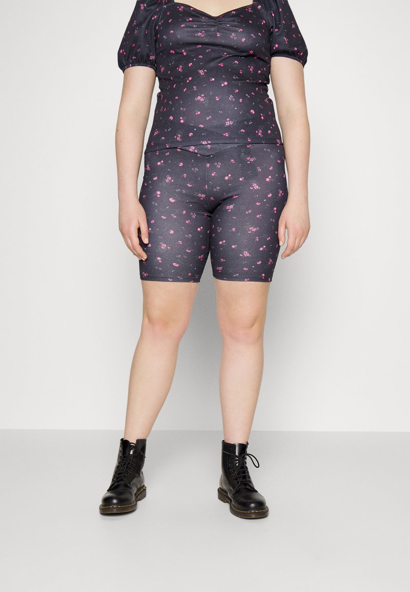 ONLY Curve ONCTHEA FEVER LIFECITY - Calções - black