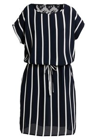 Navy mekko, jossa on valkoisia pystysuoria raitoja, lyhyet hihat, pyöreä pääntie, vyötäröä korostava nauha ja läpinäkyvä pitsipaneeli selässä.