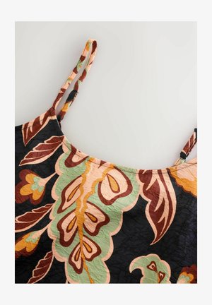 Țesătură cu un model floral multicolor, prezentând nuanțe de verde, roz și maro. Designul fără mâneci include bretele subțiri. Textura pare ușor șifonată.
