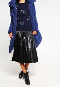 BOSS CASUAL Dunkappa / -rock - dark blue