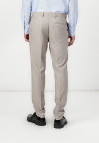 Isaac Dewhirst WEDDING SUIT SET - Κοστούμι - beige