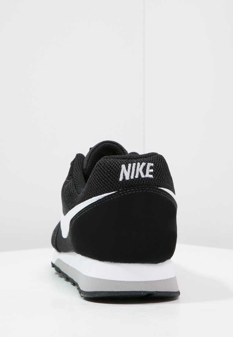 Nike Sportswear Md Runner 2 Sneaker Low Schwarz Zalando De