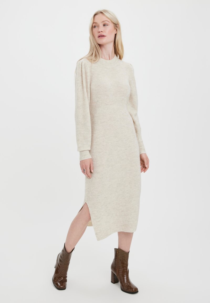 Vero Moda Gebreide jurk beige Vero Moda Gebreide jurk beige