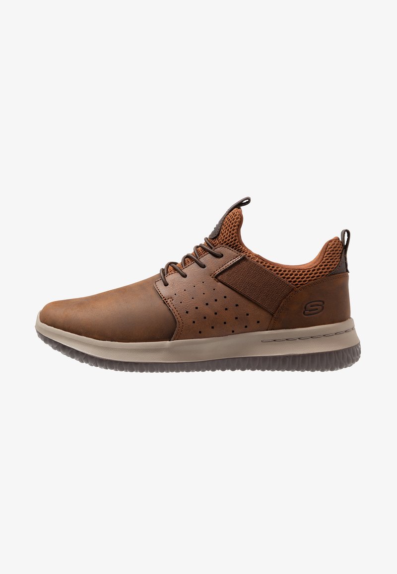 Skechers - DELSON AXTON - Polobotky - dark brown, Zvětšit