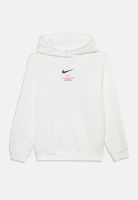Hanorac alb cu buzunar tip cangur, logo Nike de culoare neagră și text roșu pe piept. Material moale cu mâneci lungi.