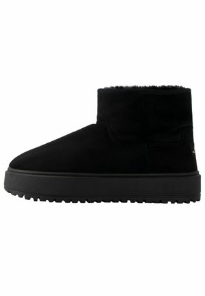 Winter boots - black
