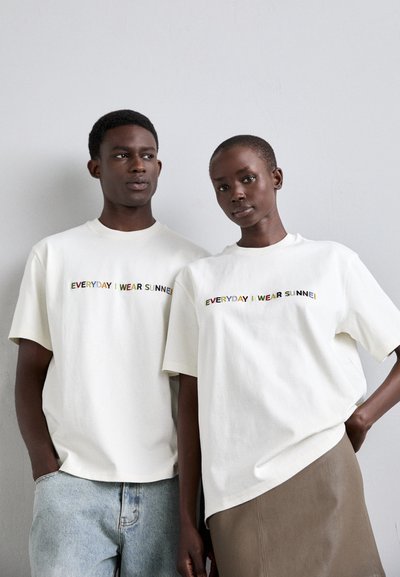 Sunnei CLASSIC UNISEX - Marškinėliai su spaudiniu - off white