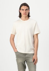 TOM TAILOR BASIC CREW NECK - T-Shirt basic - smooth light sand