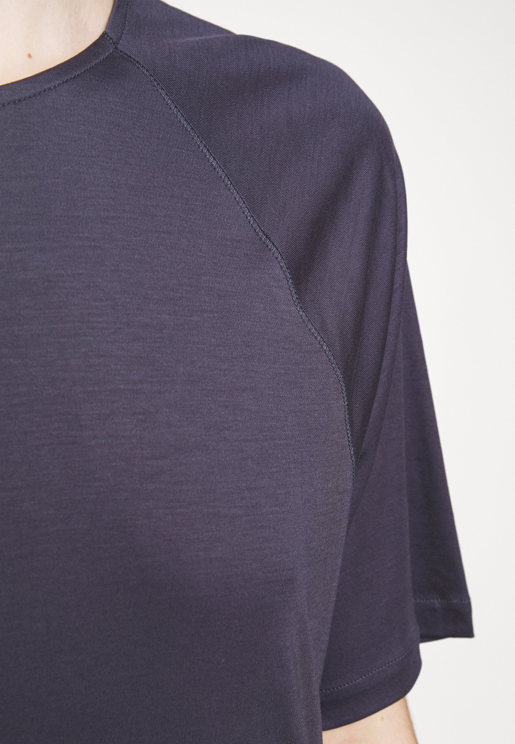 Filippa K MIRA DRESS Jerseykjole ink blue Zalando.no Filippa K MIRA DRESS - Jerseykjole - ink blue